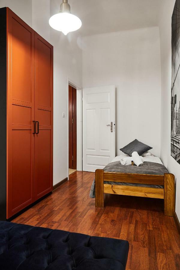 Patterned Apartment Zyblikiewicza Street Красков Екстериор снимка